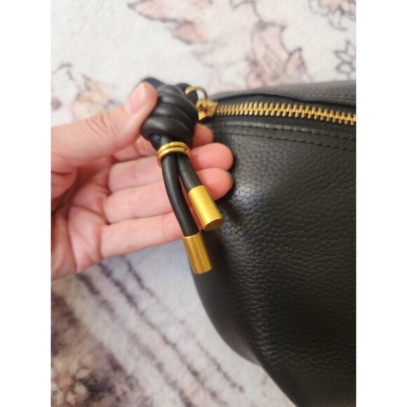 ITAMOOD Black Leather & Gold Chest Crossbody Bag NWOT - Picture 3 of 7